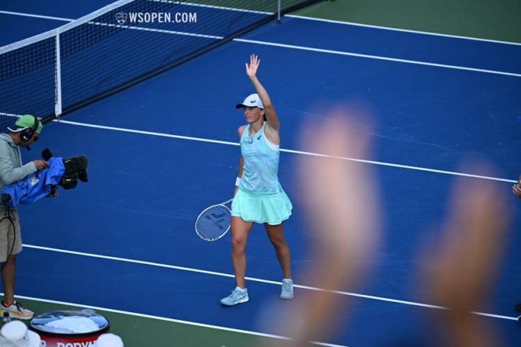 与跑动让列 与跑动让列