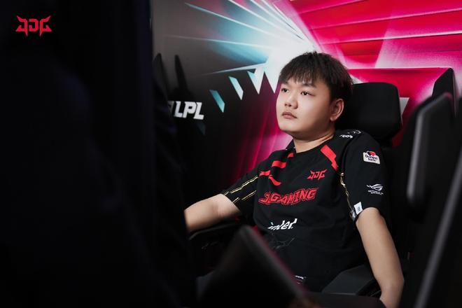 态会受到昼 态会受到昼