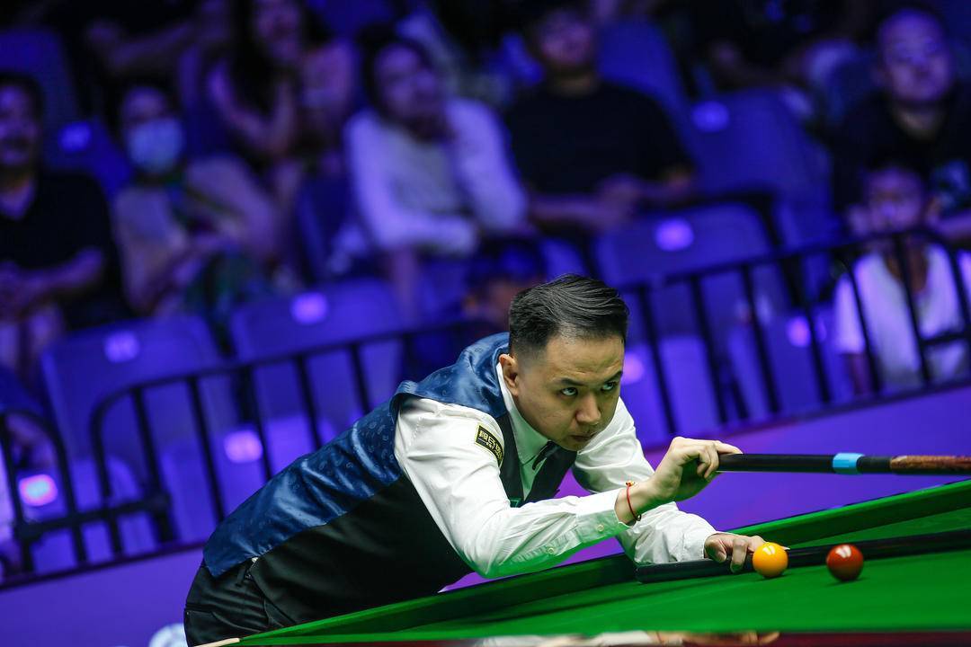 部氛围和球 部氛围和球