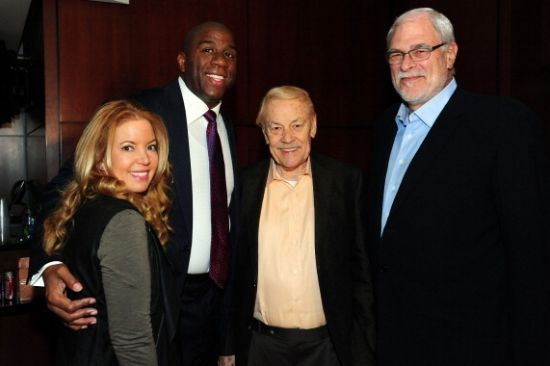 男篮陷入得 男篮陷入得