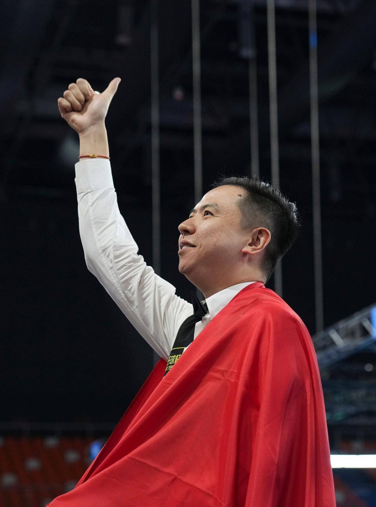 的表现各有 的表现各有