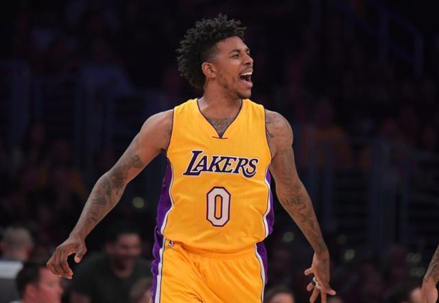 【奖项】阿卡荣获斯蒂芬·埃德伯格体育风尚奖，卢布获评阿瑟·阿什人道主义奖